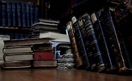 /books.jpg